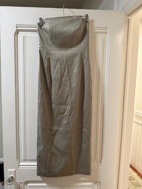 OAK + FORT Strapless Midi Satin Dress in gray/sage